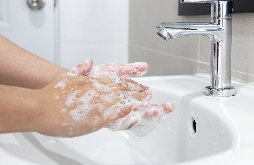 Soap Bar Vs Liquid Hand Wash - Which is better?